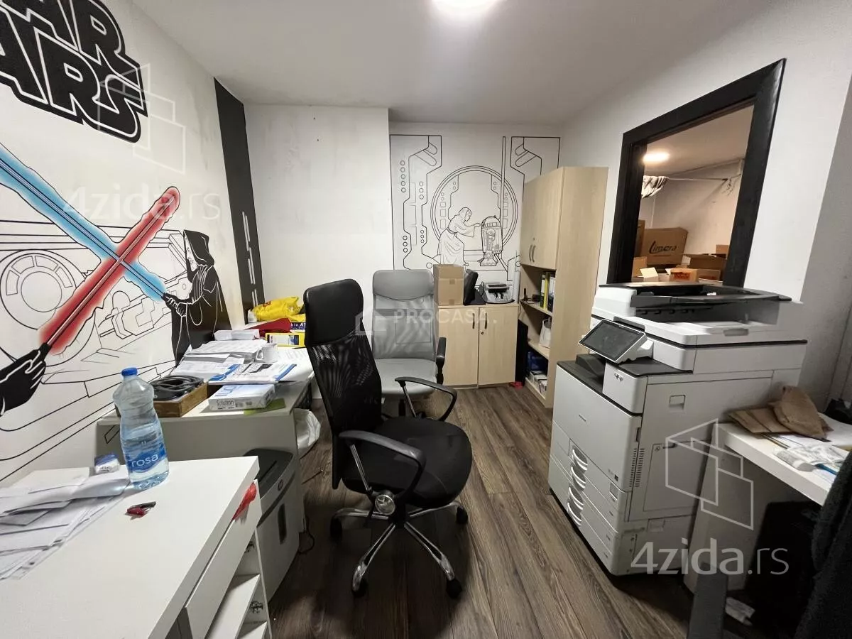 Lokal | 4zida