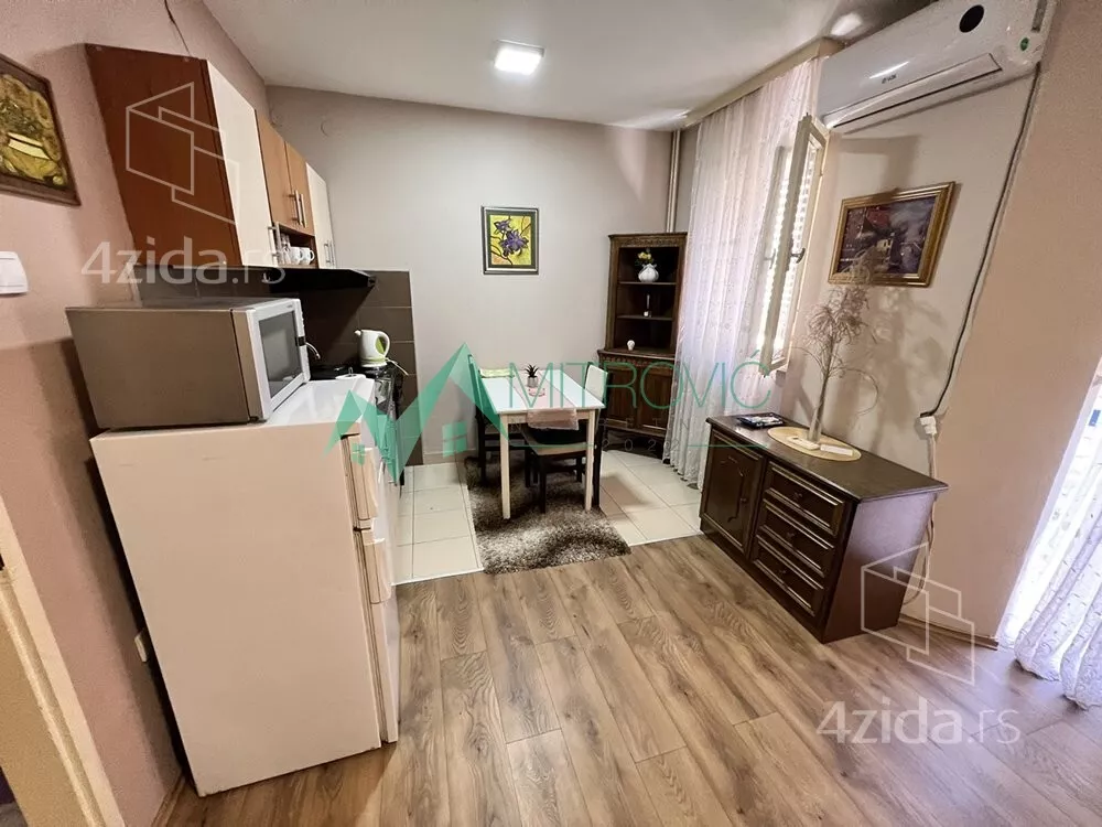 Garsonjera | 4zida