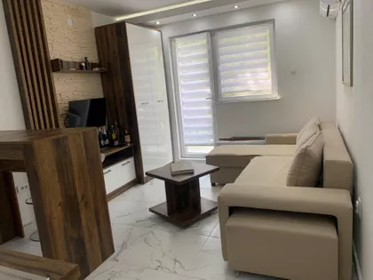 SALVADORA ALJENDEA | 4zida.rs