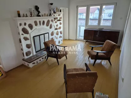 Stefanije Mihajlović | 4zida.rs