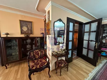 Lipov Gaj | 4zida.rs