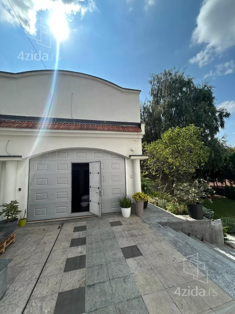 3-etažna kuća | 4zida