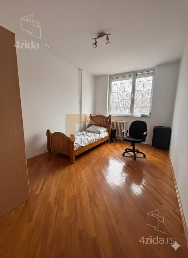 Petosoban stan | 4zida