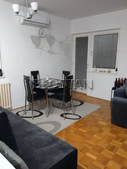 Vojvođanska | 4zida.rs