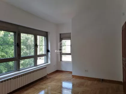 Kneza Višeslava | 4zida.rs