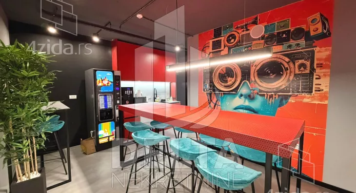 Poslovni prostor | 4zida