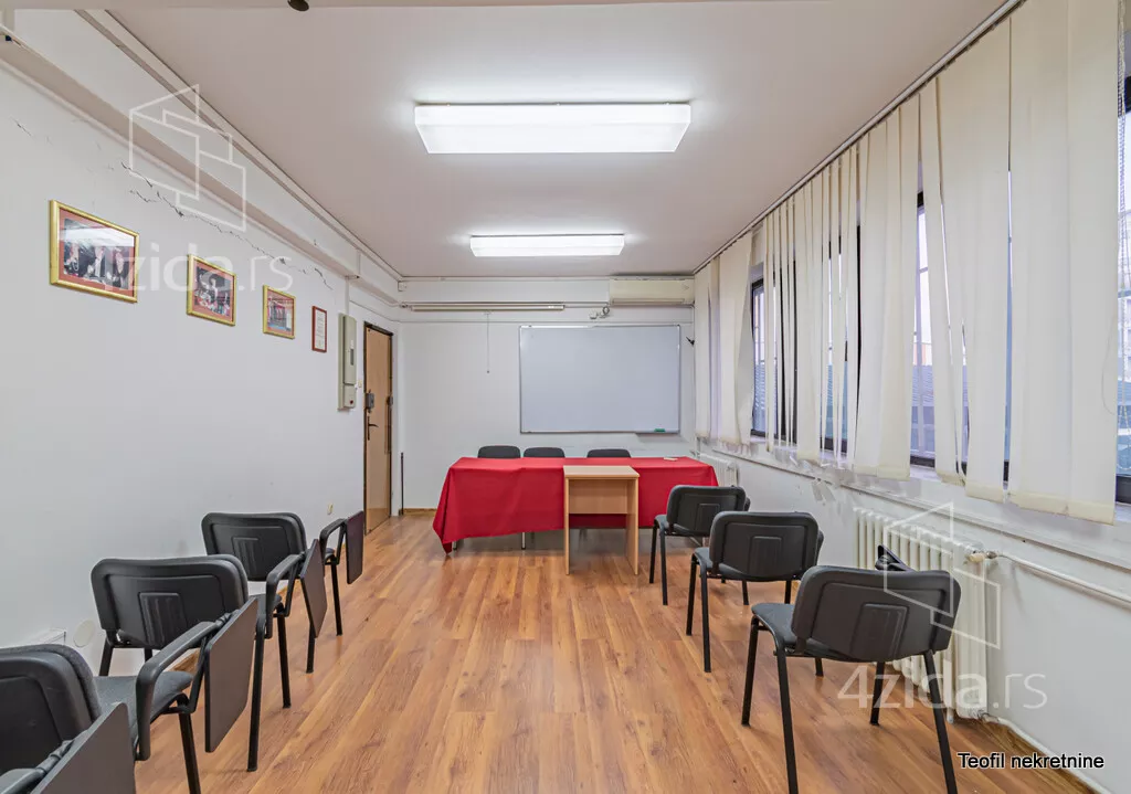 Poslovni prostor | 4zida