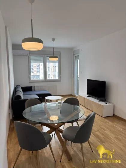 RUMENAČKI PUT | 4zida.rs