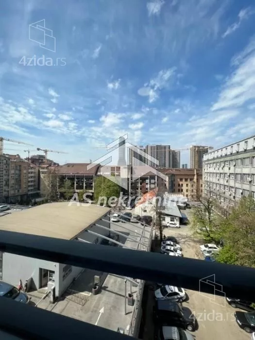 Četvoroiposoban stan | 4zida