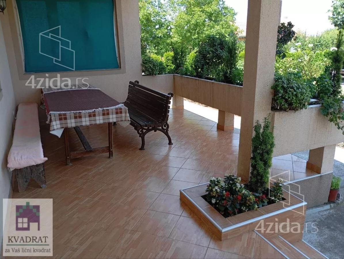 Kuća | 4zida