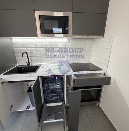 Cara Dušana | 4zida.rs