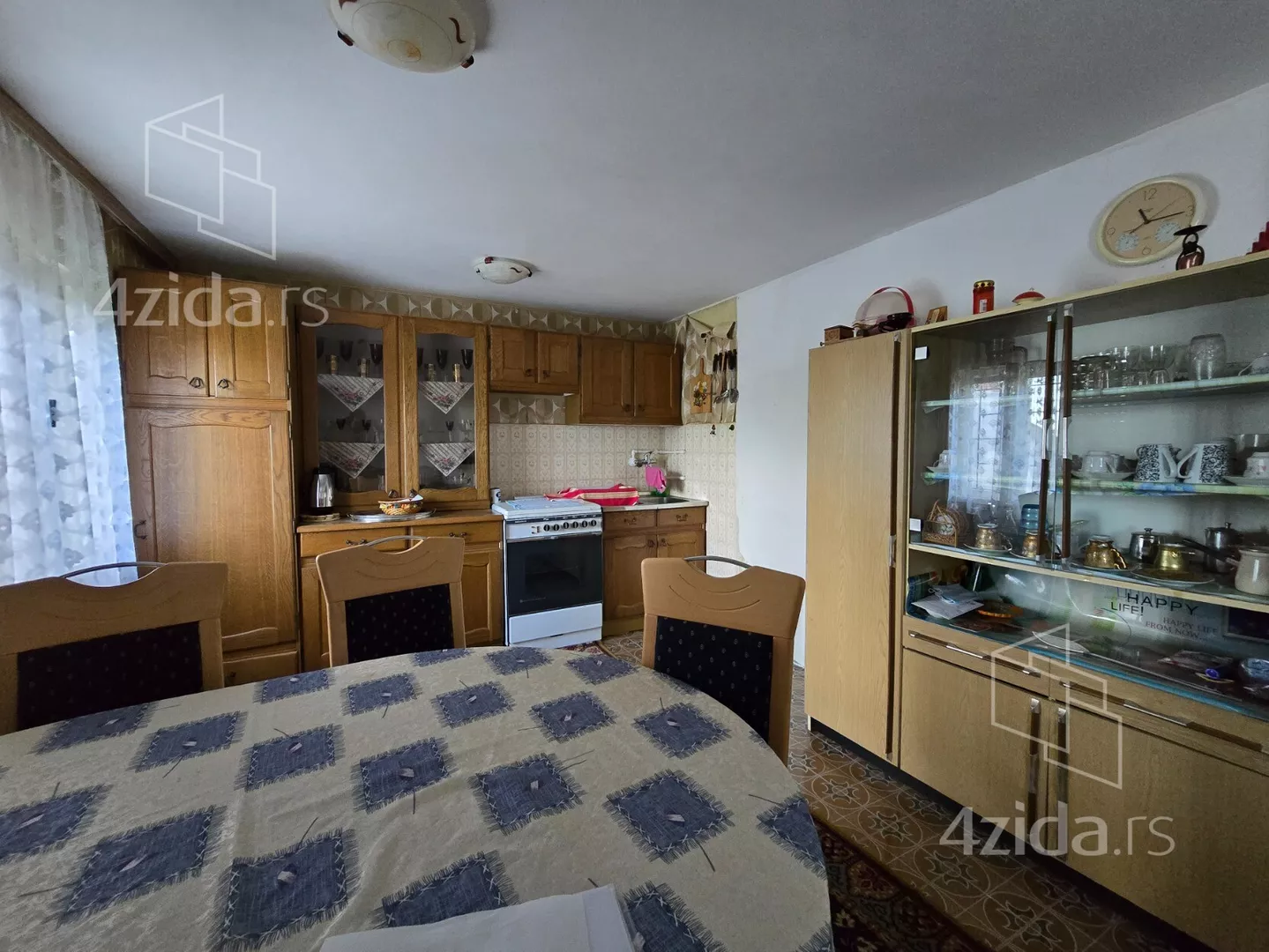 3-etažna kuća | 4zida