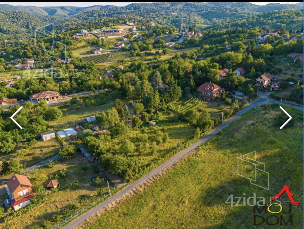 Plac | 4zida