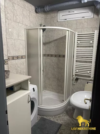 BRAĆE KRKLJUŠ | 4zida.rs