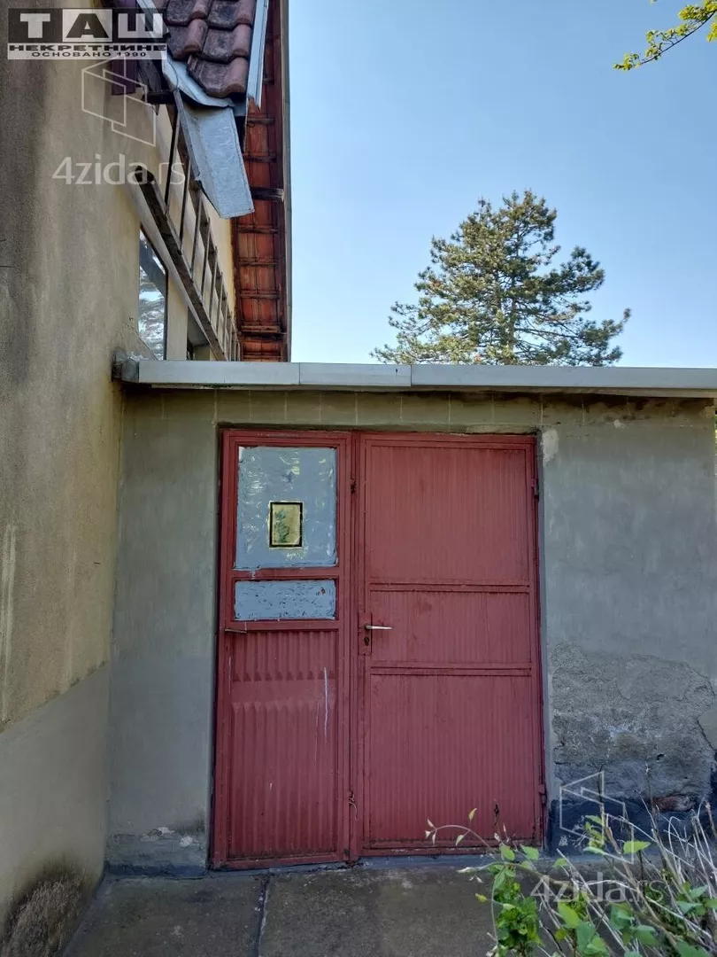 Plac | 4zida