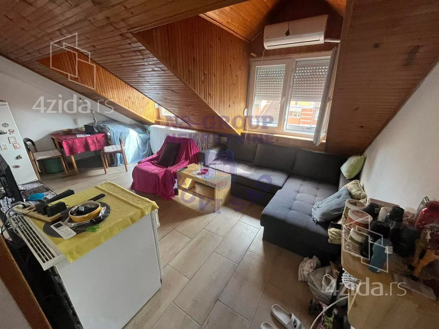 Jednoiposoban stan | 4zida