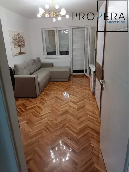 Triglavska | 4zida.rs