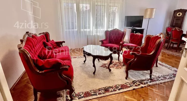 Četvoroiposoban stan | 4zida