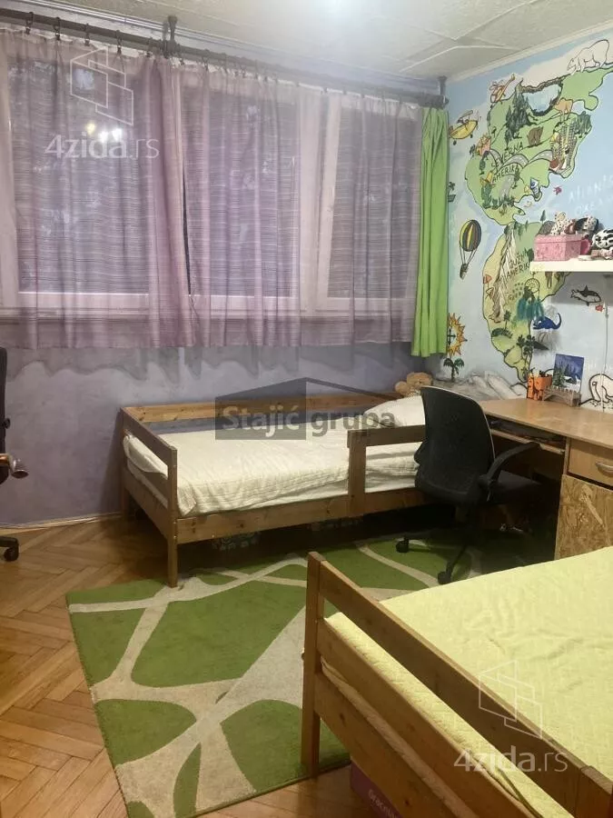 Troiposoban stan | 4zida