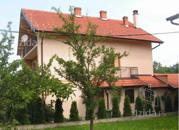 3-etažna kuća | 4zida