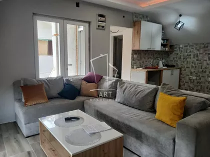 Save Jovanovića | 4zida.rs