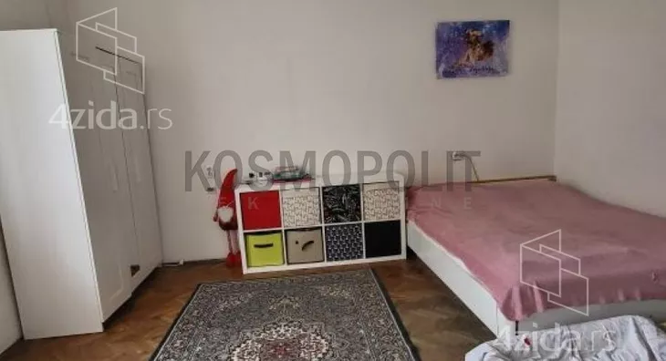 Četvoroiposoban stan | 4zida