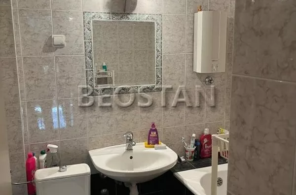 Šestosoban stan | 4zida