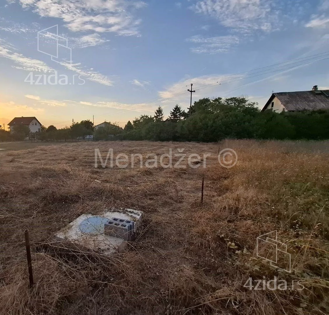 Plac | 4zida