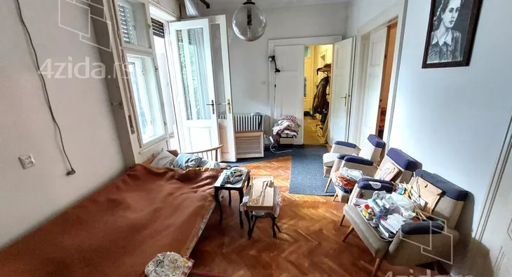 Četvoroiposoban stan | 4zida