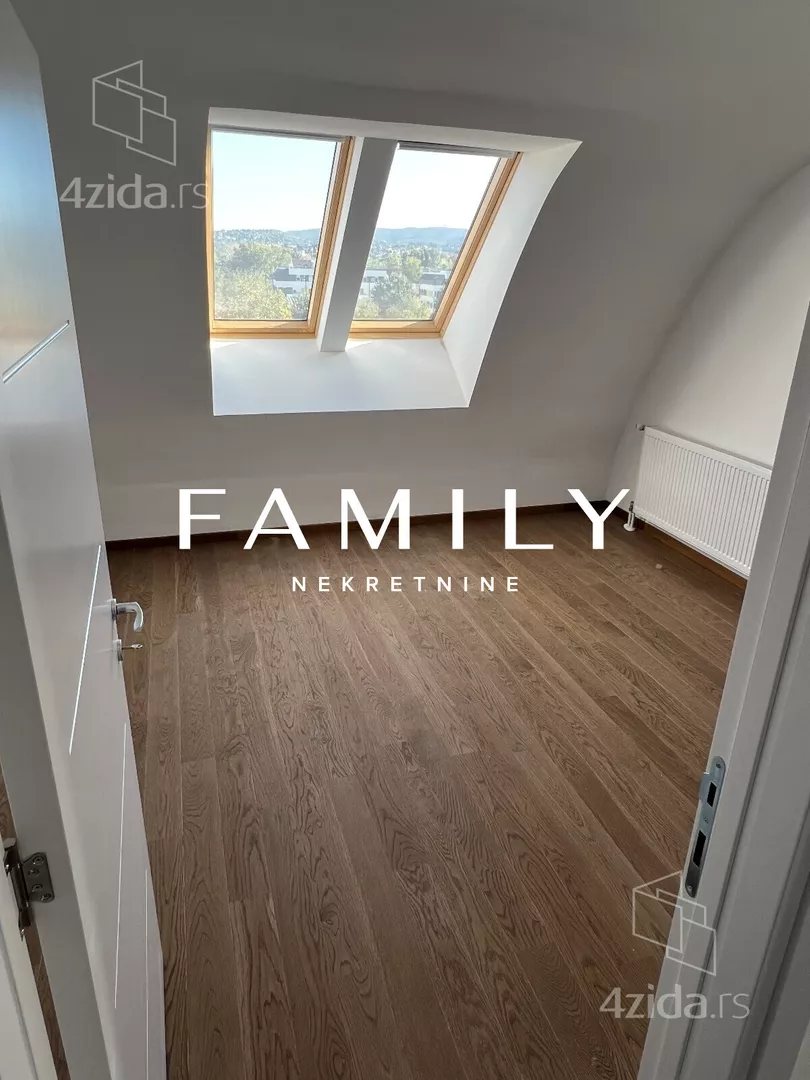 Šestoiposoban stan | 4zida