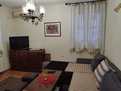 Đeram pijaca | 4zida.rs