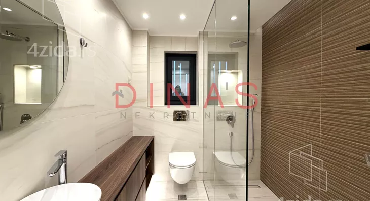 Devetosoban stan | 4zida