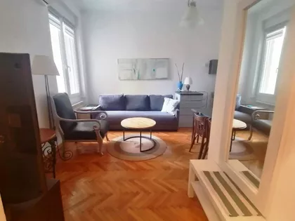 Uskočka | 4zida.rs