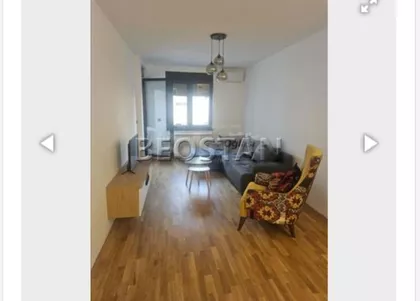 Branka Pesica | 4zida.rs