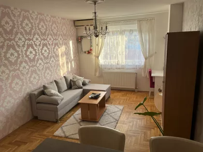 Vatroslava Jagića 40 | 4zida.rs