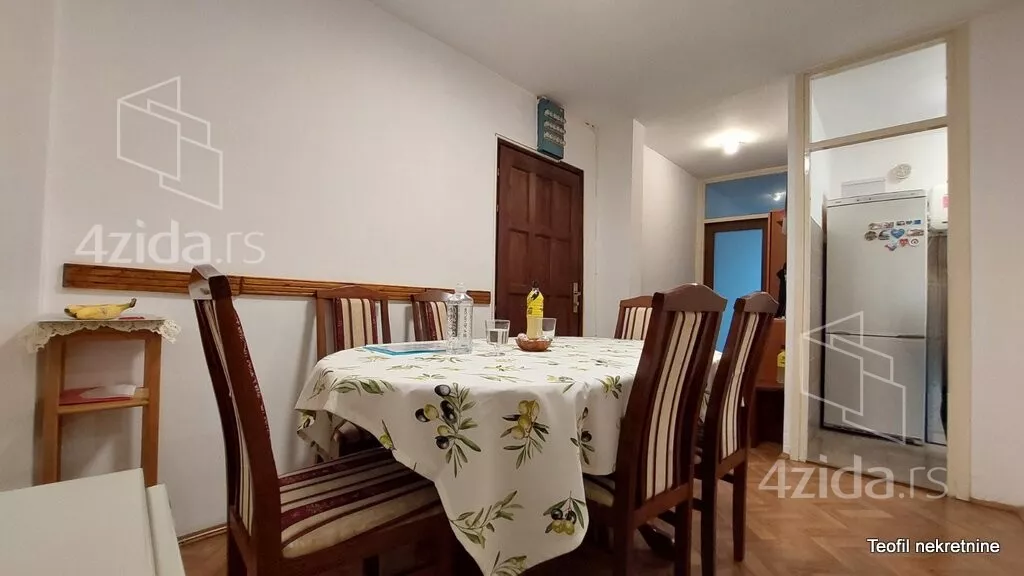 Dvoiposoban stan | 4zida