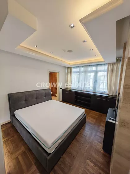 Velislava Vujovica | 4zida.rs