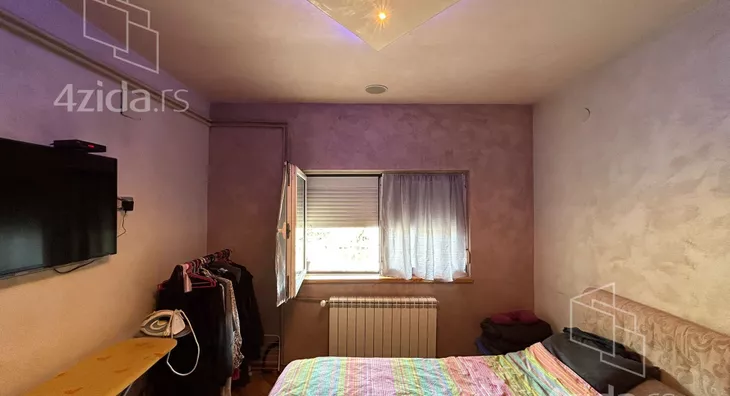 Četvoroiposoban stan | 4zida