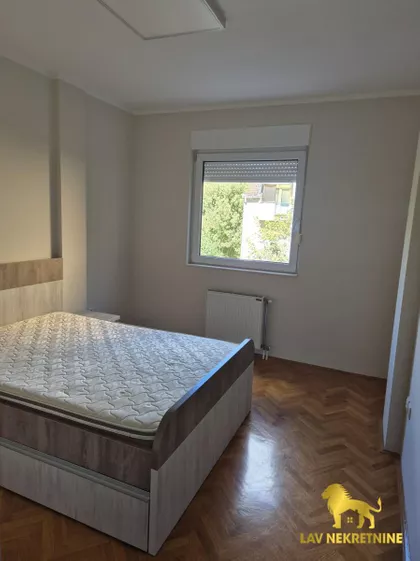 SLOBODANA BAJIĆA | 4zida.rs