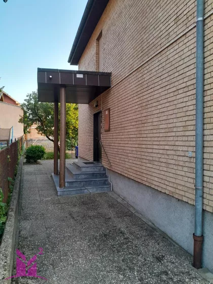 Sremska Kamenica | 4zida.rs