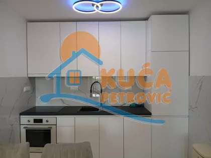 Cara Dušana | 4zida.rs