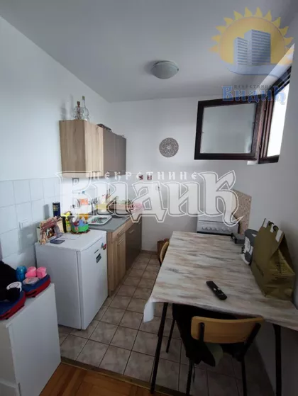 17. oktobra | 4zida.rs