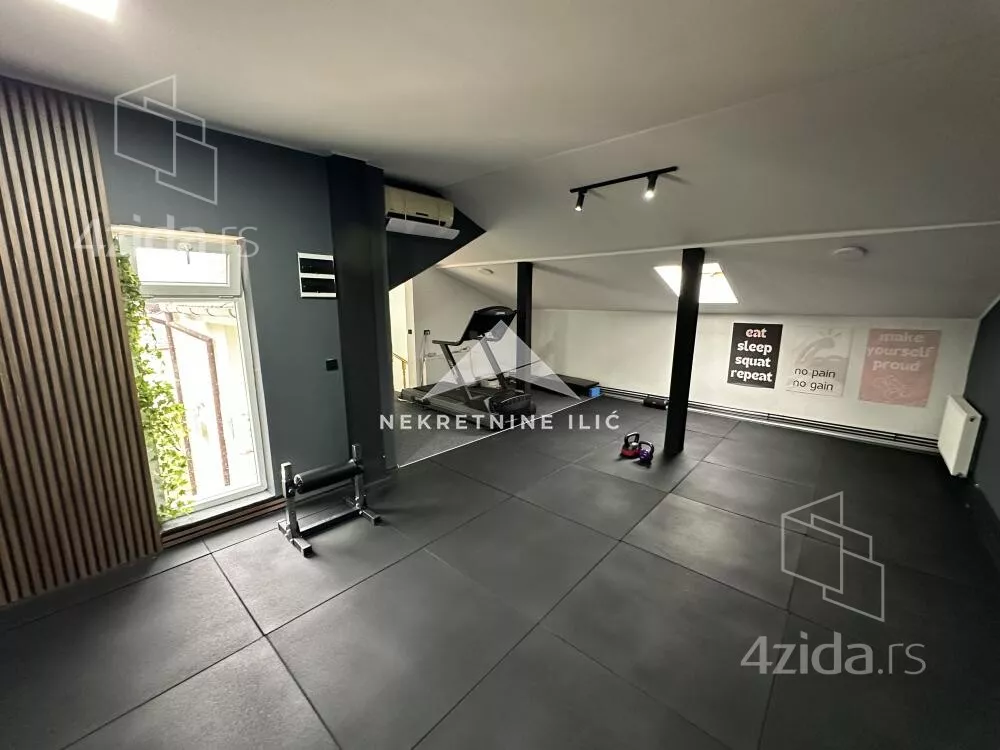 Poslovna zgrada | 4zida