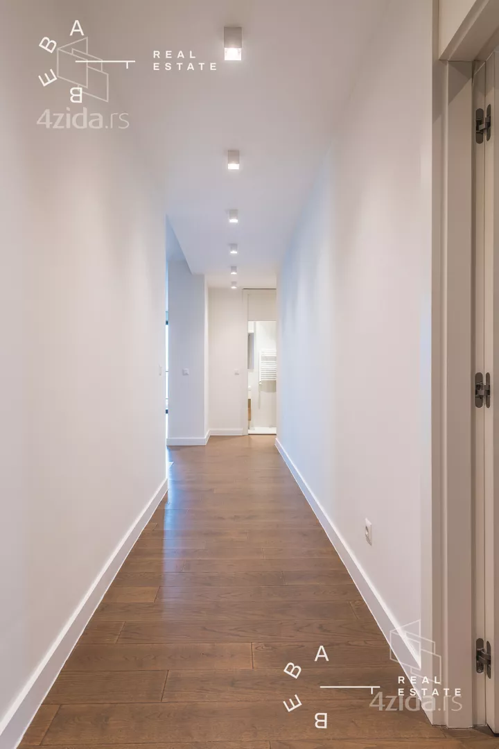 Petosoban stan | 4zida