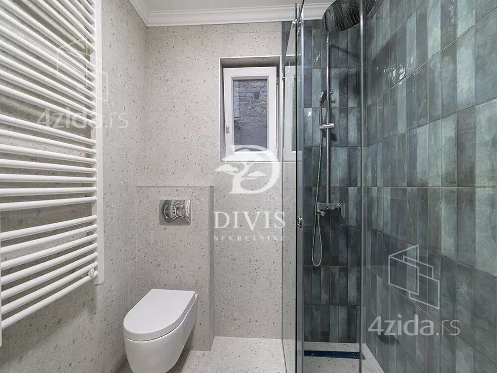 Četvoroiposoban stan | 4zida