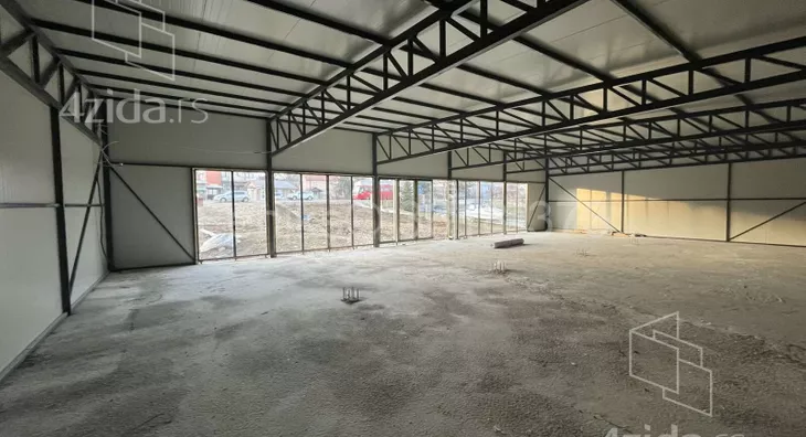 Poslovni prostor | 4zida