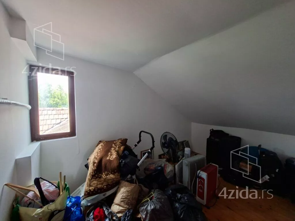 3-etažna kuća | 4zida