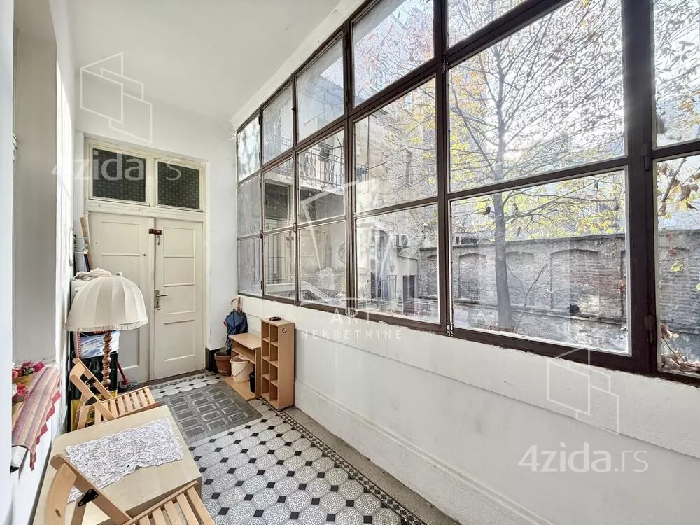 Petosoban stan | 4zida