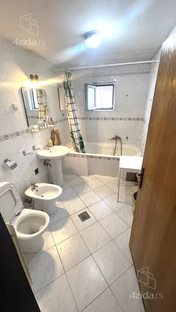 Osmosoban stan | 4zida