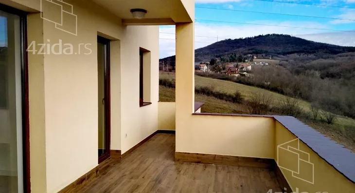 3-etažna kuća | 4zida